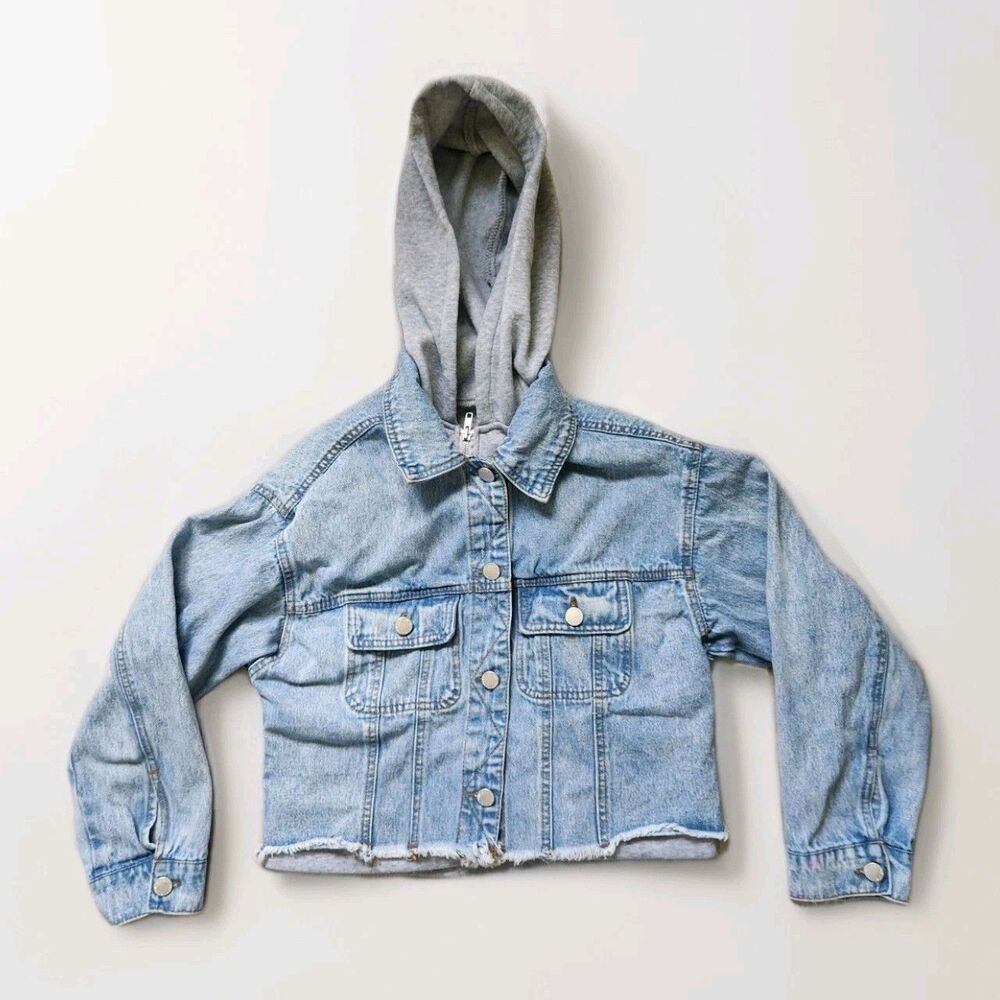 Simply Blessed Cropped Denim Jacket Distressed Hood Zip Button Womens Sz S GUC